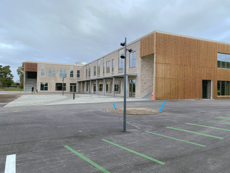 Frederiksværk skole har set lyset